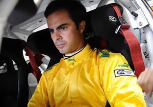 Rodrigo Pessoa acelera num Porsche 911 Cup